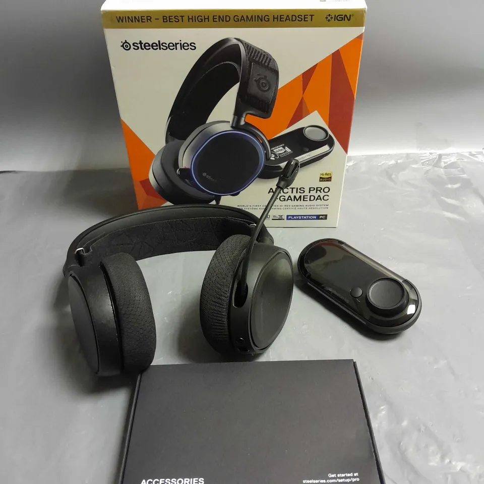 BOXED STEELSERIES ARCTIS PRO +GAMEDAC GAMING HEADSET IN BLACK