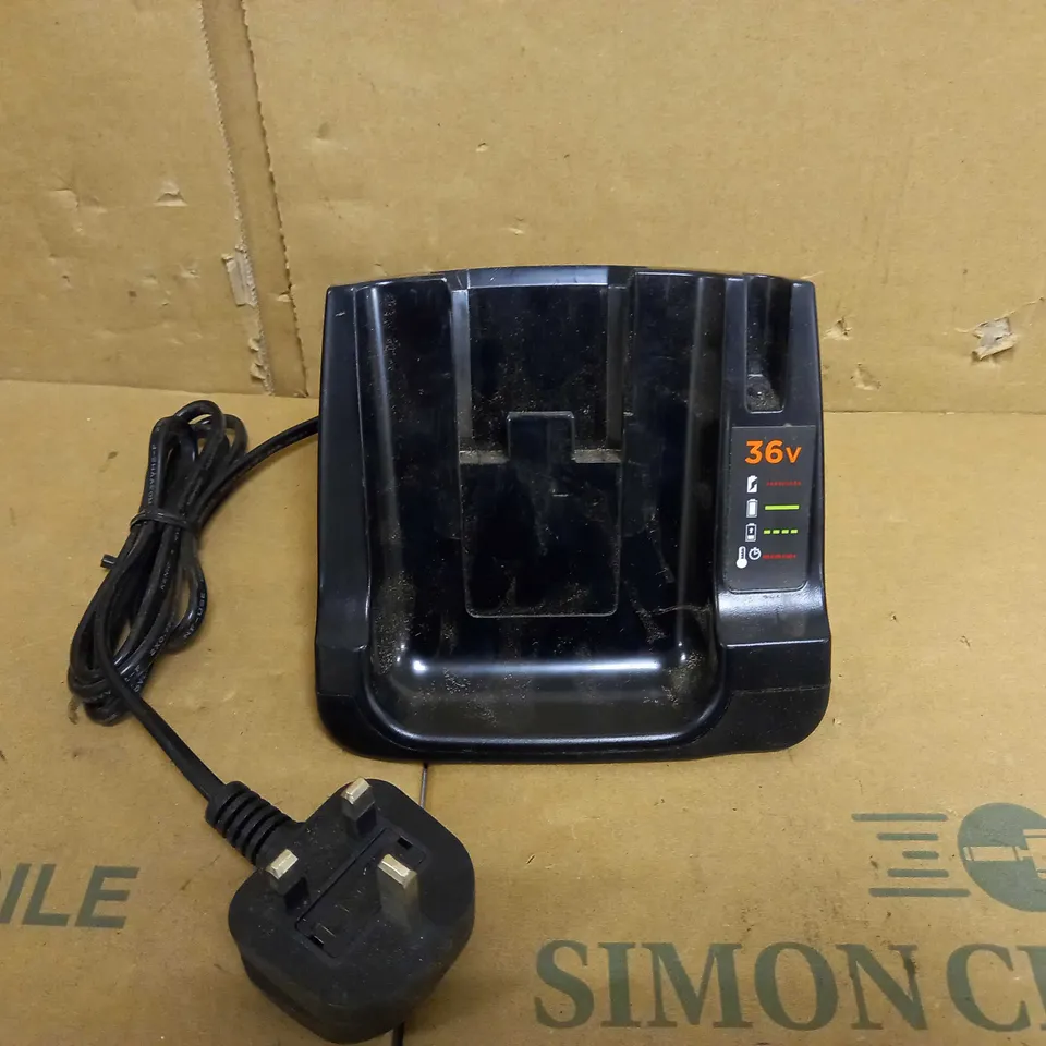 BLACK & DECKER 36V BATTERY CHARGER 