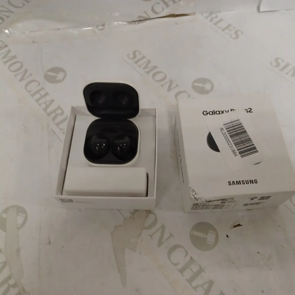 SAMSUNG GALAXY BUDS 2 WHITE CASE 