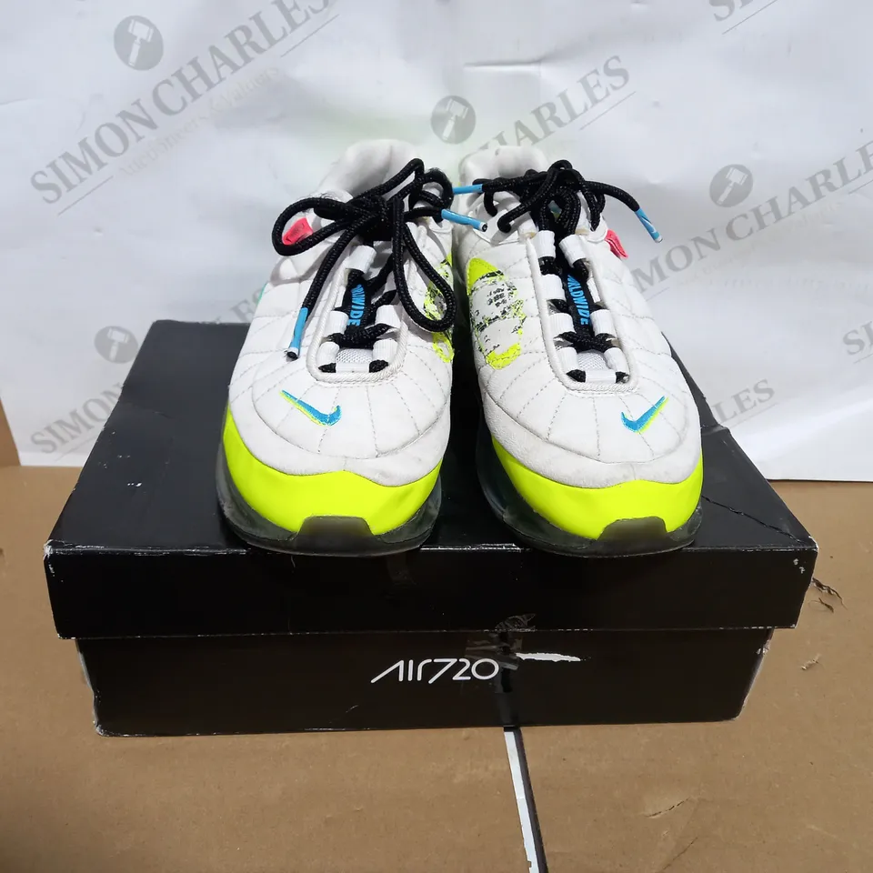 BOXED PAIR OF NIKE AIR MX-720-818 SIZE 4 