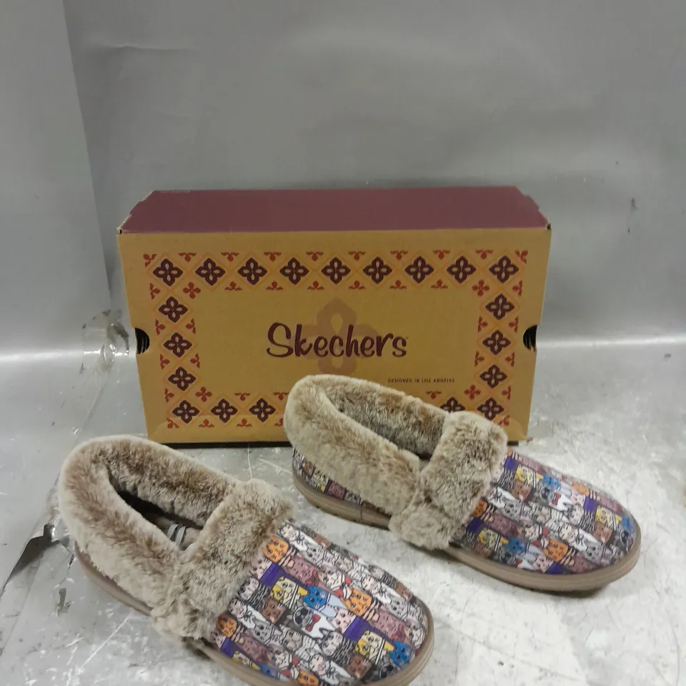 BOXED PAIR OF SKETCHERS FUR SLIPPERS UK 6