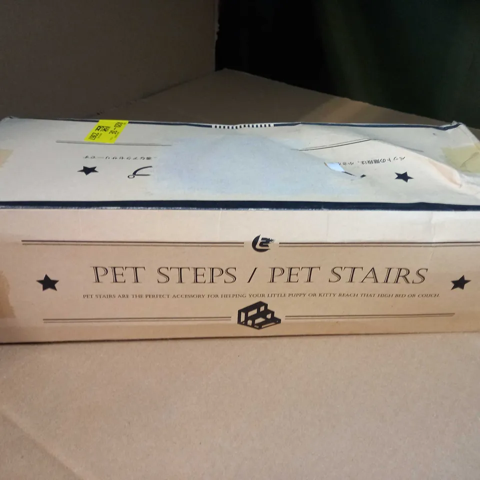 BOXED PET STAIRS/STEPS