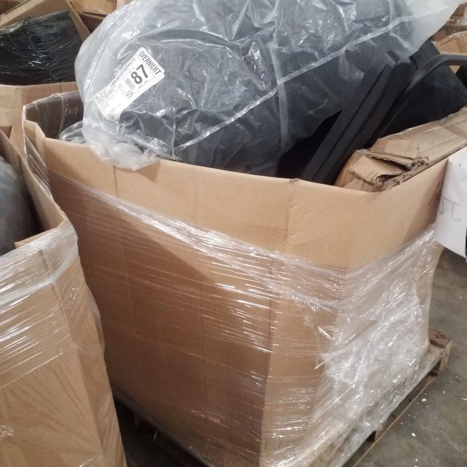 PALLET CONTAINING ASSORTED PRODUCTS INCLUDING PARASOL BASE, SUN LOUNGER, 6FT FOLDING TABLES & PET BED 