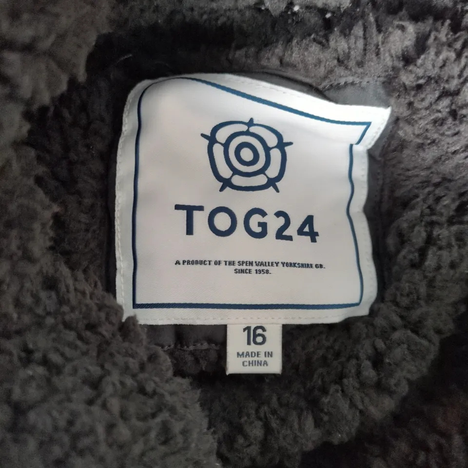 TOG24 SAGA WOMENS JACKET IN BLACK - SIZE 16