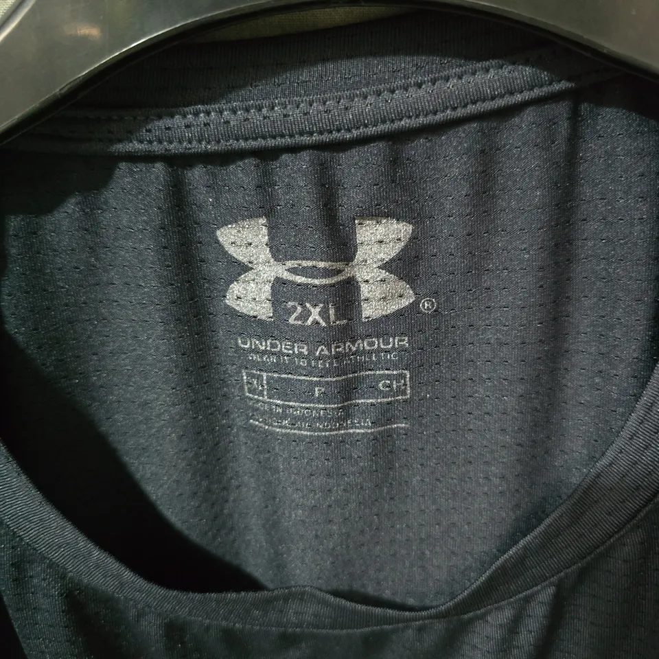 UNDER ARMOUR T-SHIRT – DARK GREY, UK 2XL (US 2XL)