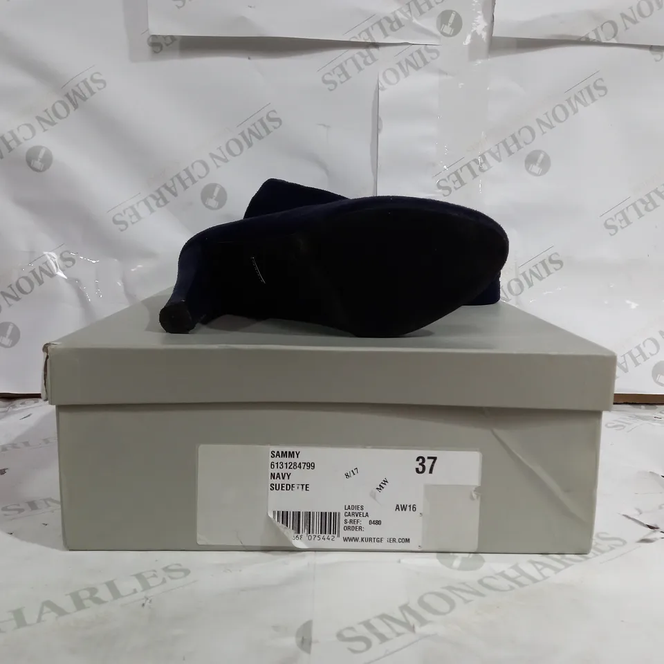 PAIR OF CARVELA KURT GEIGER IN NAVY SUEDETTE - EU SIZE 37