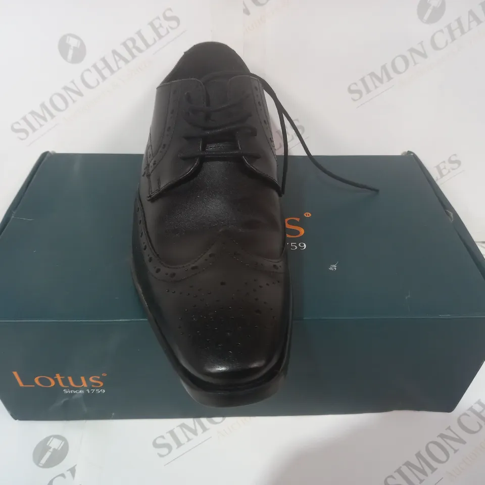 BOXED PAIR OF LOTUS LEATHER LACE-UP SHOES IN BLACK UK SIZE 8
