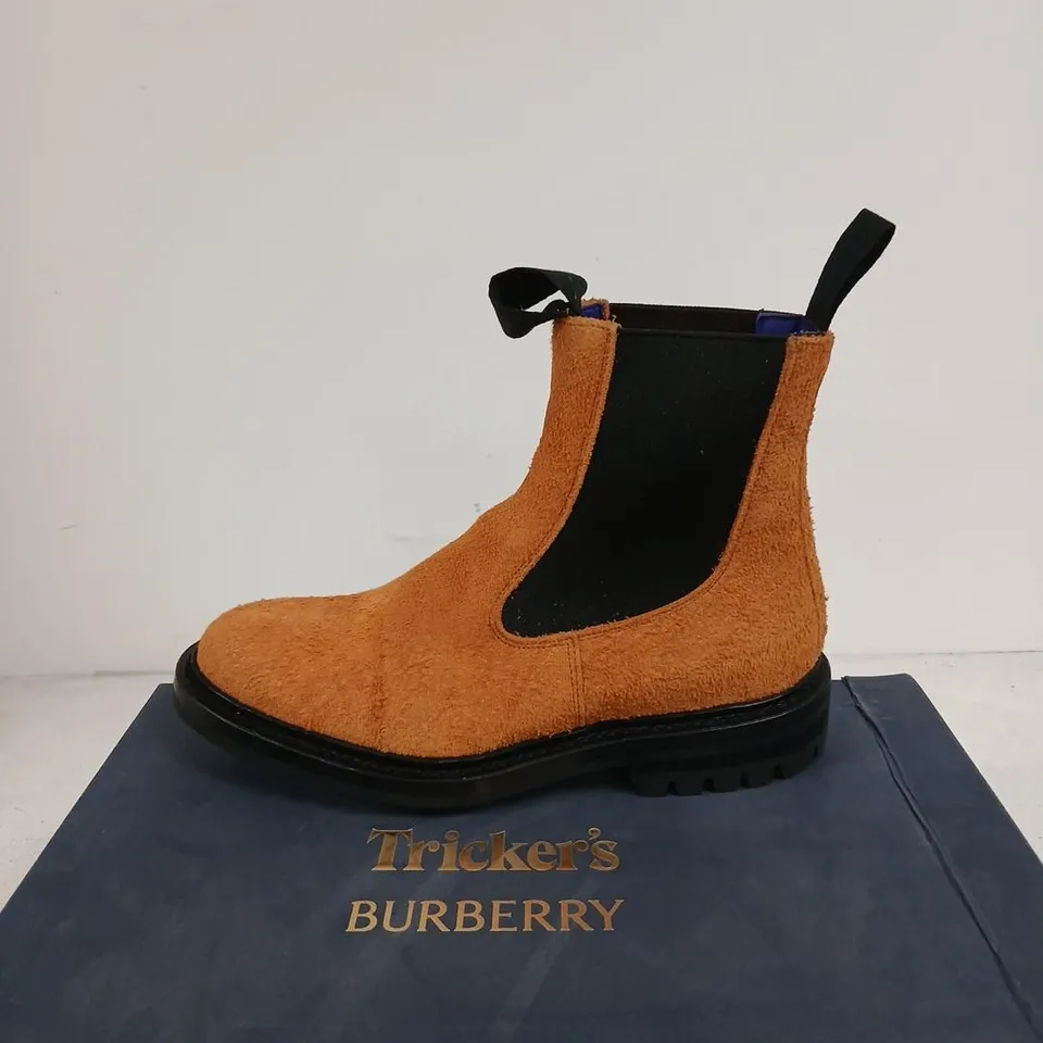 TRICKER'S X BURBERRY ANKLE BOOTS – TAN SUEDE CHELSEA BOOTS, UK7