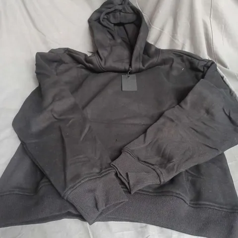 SIARR HOODIE IN BLACK SIZE M