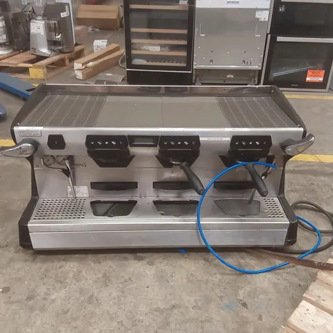 RANCILIO CLASSE 7 COMMERCIAL 3 GROUP COFFEE MACHINE