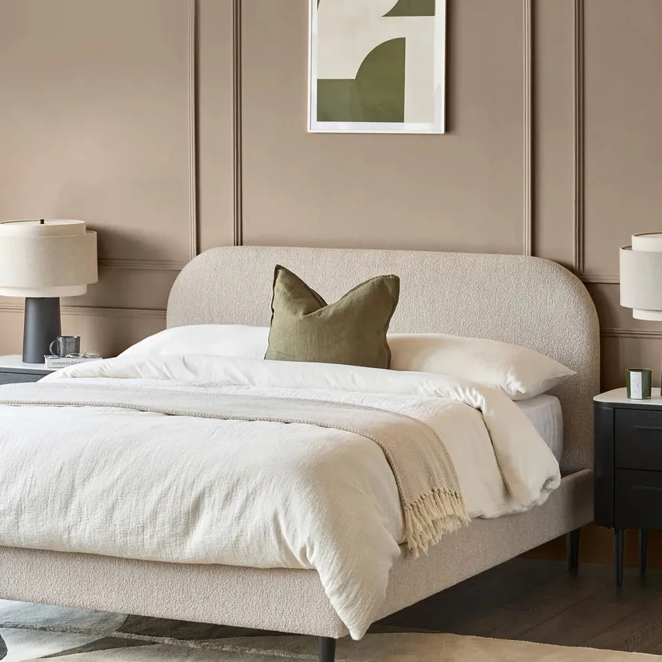 BOXED DANETTI HAMPTON DOUBLE BED - NATURAL SOFT BOUCLE (3 BOXES)