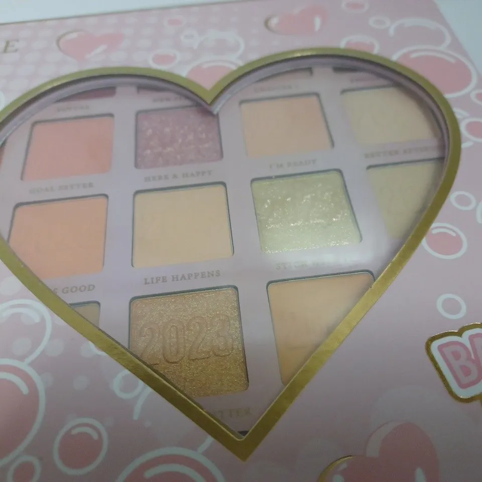 PLOUISE BLEND AWAY PRESSED PIGMENT PALETTE