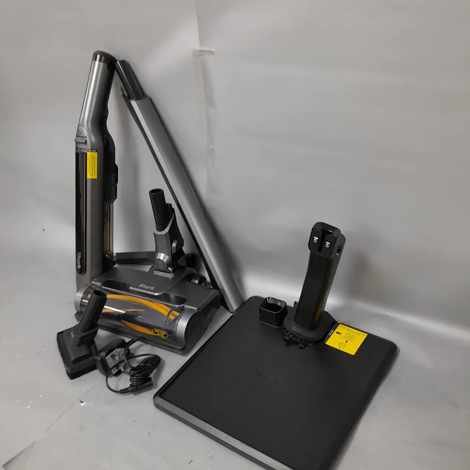 SHARK WANDVAC 2-IN-1 LIGHTWEIGHT CORDLESS HANDHELD VACUUM CLEANER