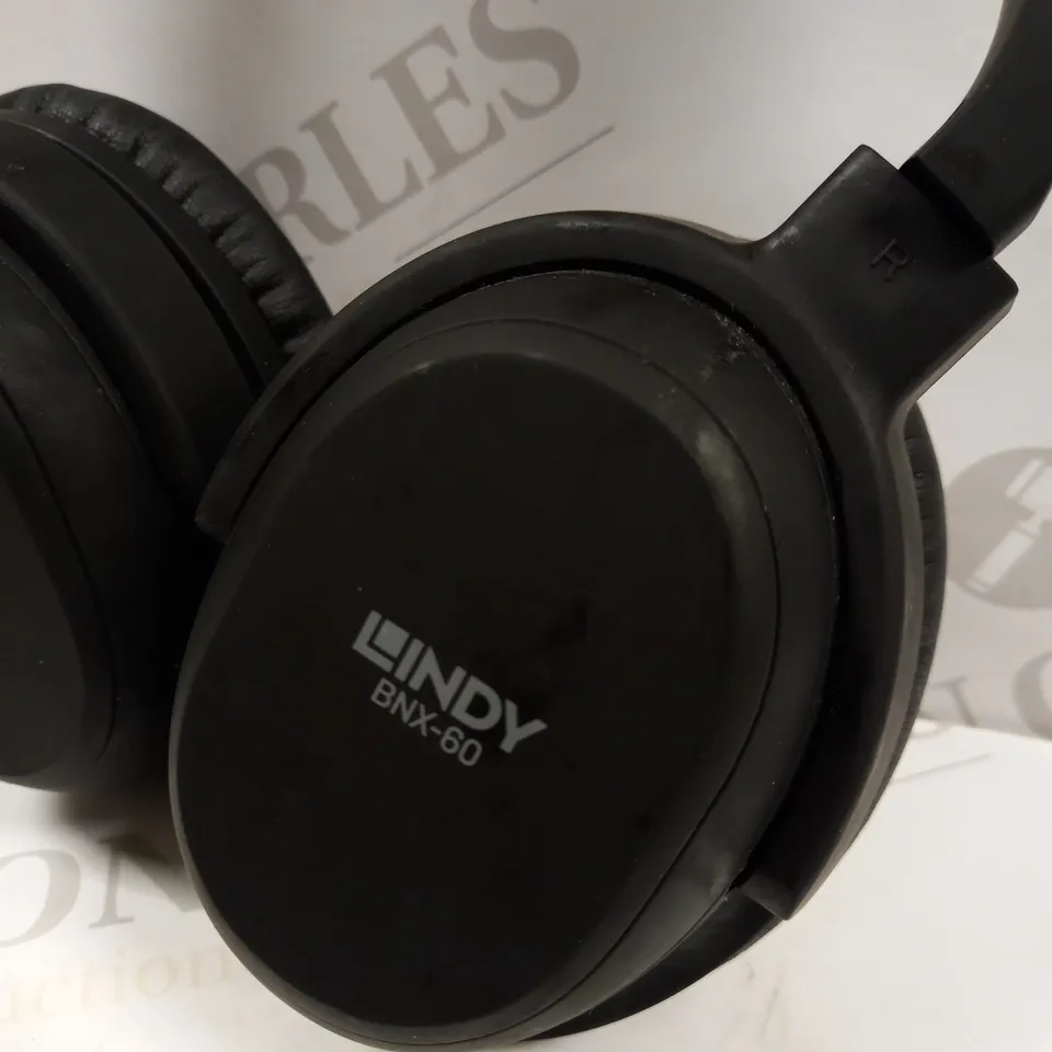 LINDY BNX-60 AUDIO HEADSET 