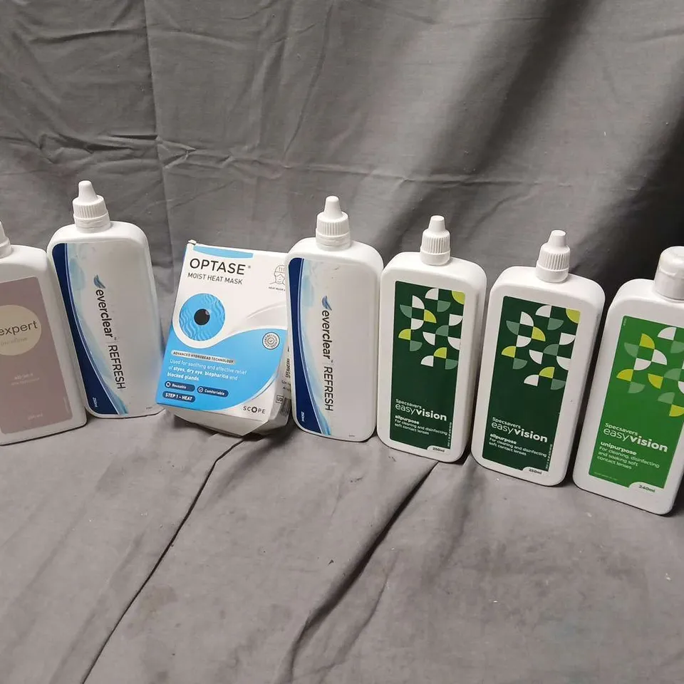 APPROXIMATELY 18 ASSORTED EYECARE & HEALTHCARE PRODUCTS TO INCLUDE SPECSAVERS EASYVISION, OPTASE MOIST HEAT MASK, EYEEXPERT PUREFLOW, ETC - COLLECTION ONLY