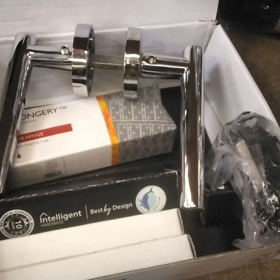 BOXED LOIRE PASSAGE DOOR HANDLE KIT