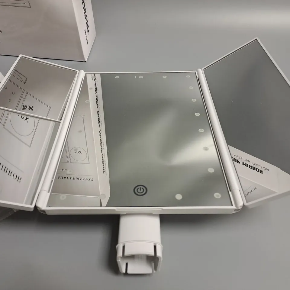 BOXED NESTLING TRI-FOLDED TABLE MAKEUP MIRROR