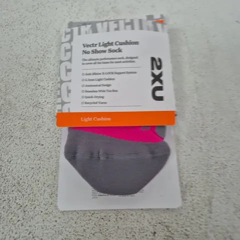 2XU LIGHT CUSHION NO-SHOW SOCKS – SIZE M (MEDIUM)
