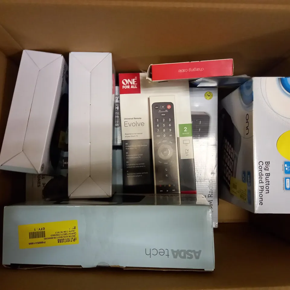 LOT OF APPROX 15 ASSORTED ELECTRICAL ITEMS TO INCLUDE -HEADPHONES-ALARM-TELEPHONE