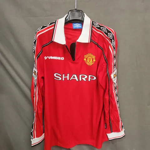 MANCHESTER UNITED UMBRO FOOTBALL SHIRT - BECKHAM 7 (RED) SIZE 2XL
