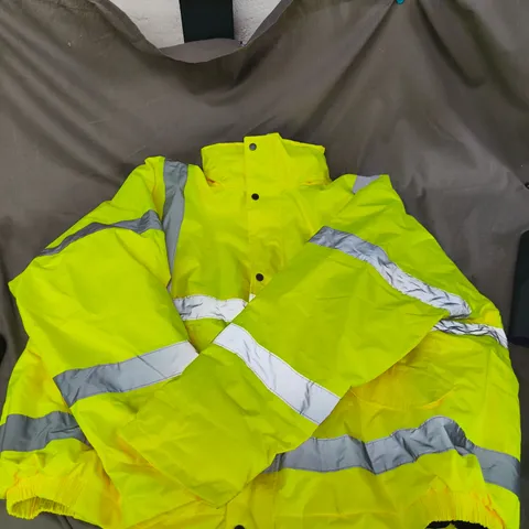 PORTWEST HIGH-VISIBILITY JACKET – YELLOW, 5XL