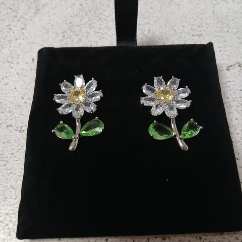 BUTLER & WILSON CRYSTAL DAISY EARRINGS 