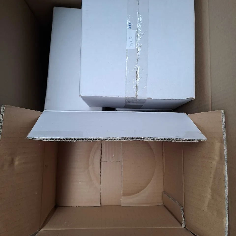 BOX OF APPROXIMETLY 5 UNBRANDED RECESSED DOWNLIGHT CHROME & WHITE 