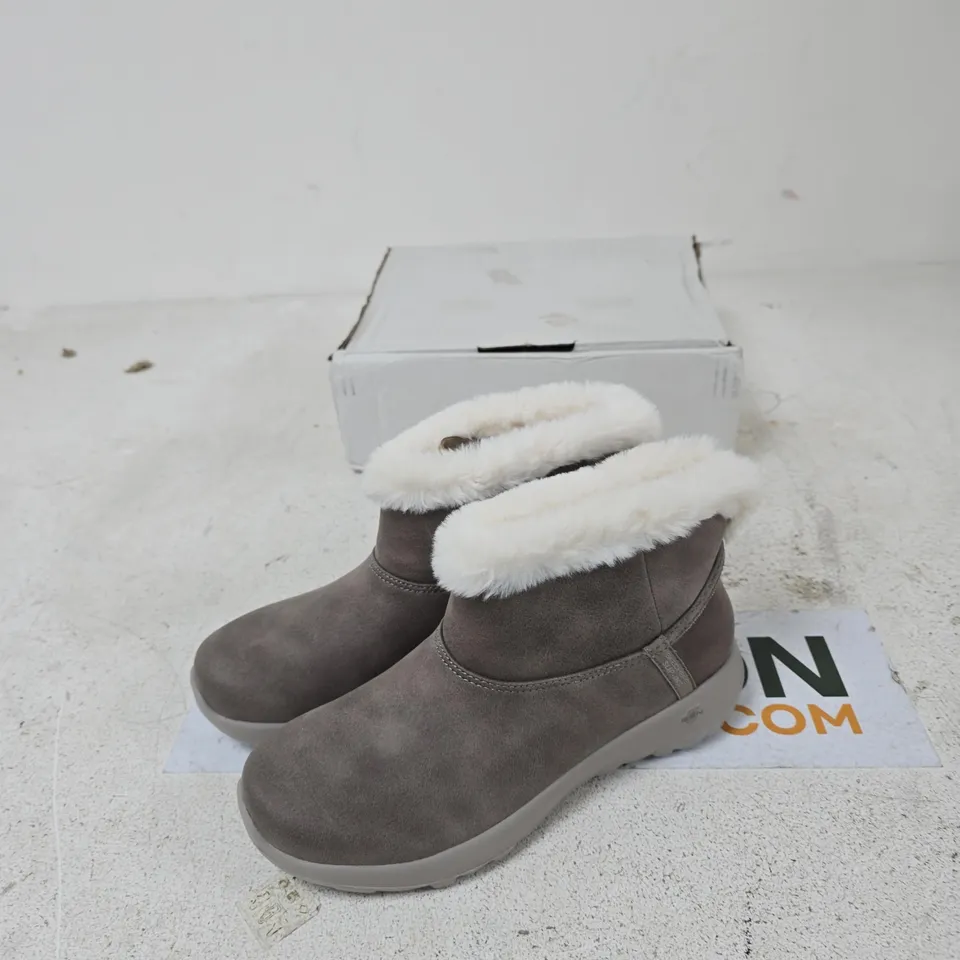 SKECHERS  UK 4.5 WOMEN'S GREY SUEDE BOOTS WITH FAUX FUR TRIM