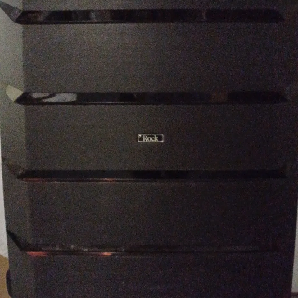 PRIME HARDSHELL BLACK SUITCASE