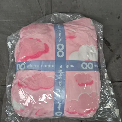 SEALED OODIE OVERSIZED HOODED BLANKET IN PINK - CLOUDS