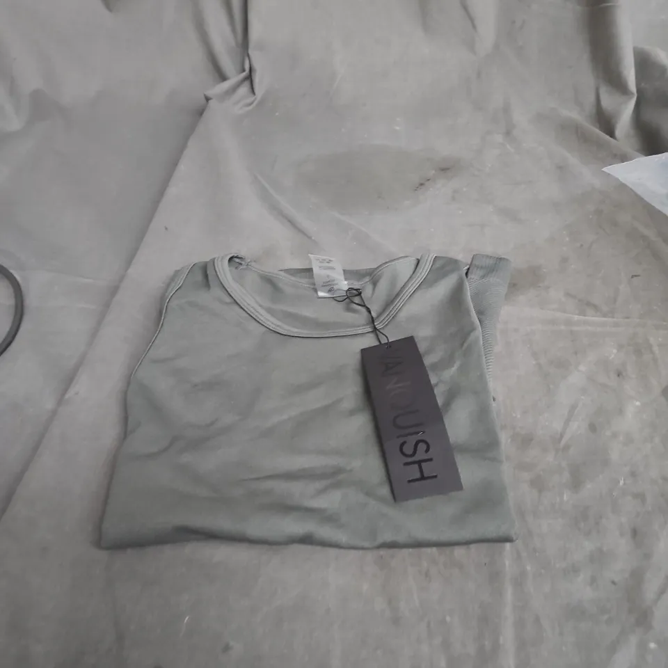 VANQUISH ELEVATE SEAMLESS DARK OLIVE FITNESS VEST – UK S