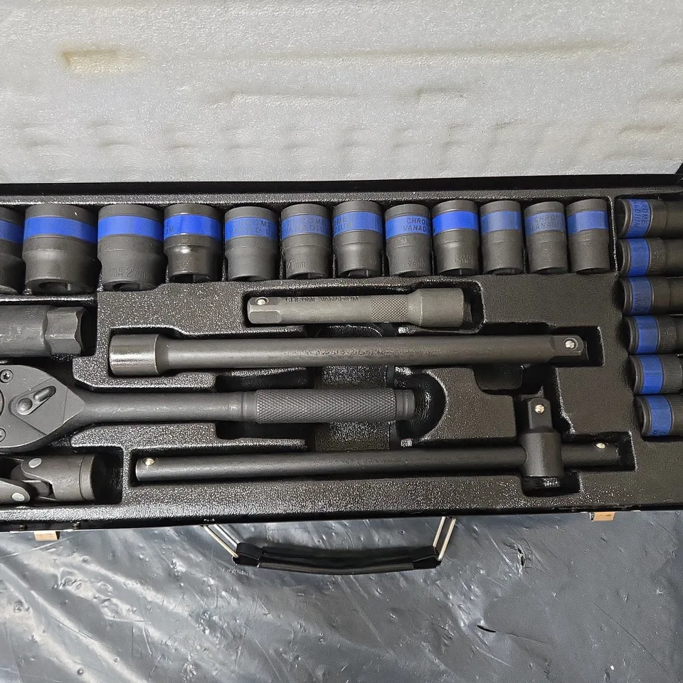 BOXED 1/2" DR SOCKET SET 24PCS