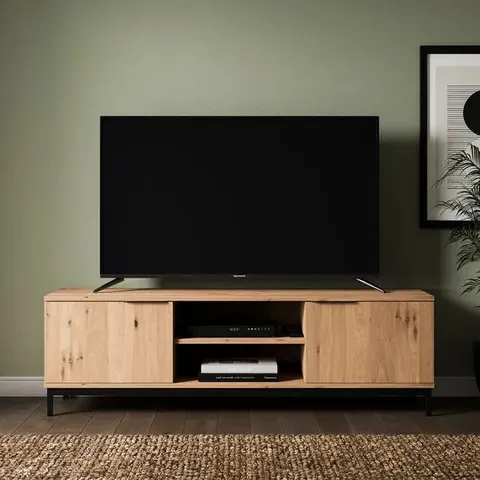 BOXED REYNOLDS WIDE TV UNIT FOR TVS UP TO 60", RUSTIC OAK EFFECT (1 BOX)