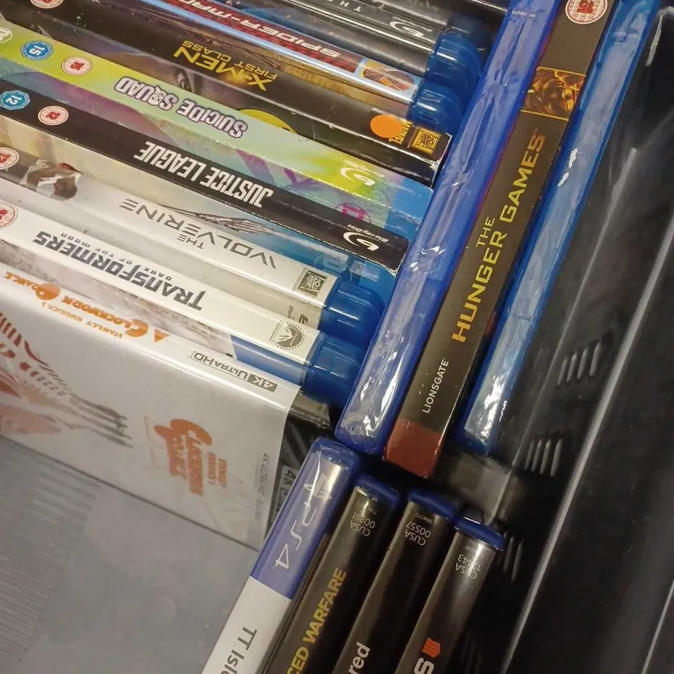 APPROX 20 ASSORTED BLU-RAY DVDS AND GAMES TO INCLUDE PS4 CRASH BANDICOOT, TERMINAL, BLADE, ETC 