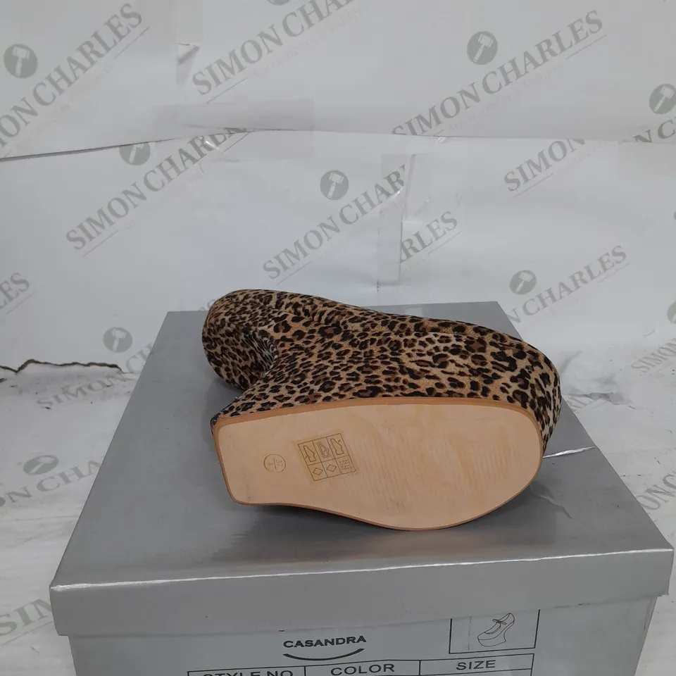 BOXED PAIR OF CASANDRA PLATFORM STRAP SHOE IN LEOPARD SUEDE SIZE 4