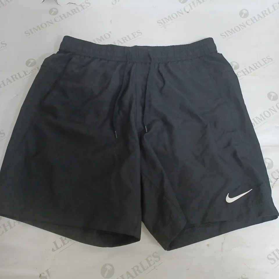 NIKE DRI FIT BLACK SHORTS - SMALL