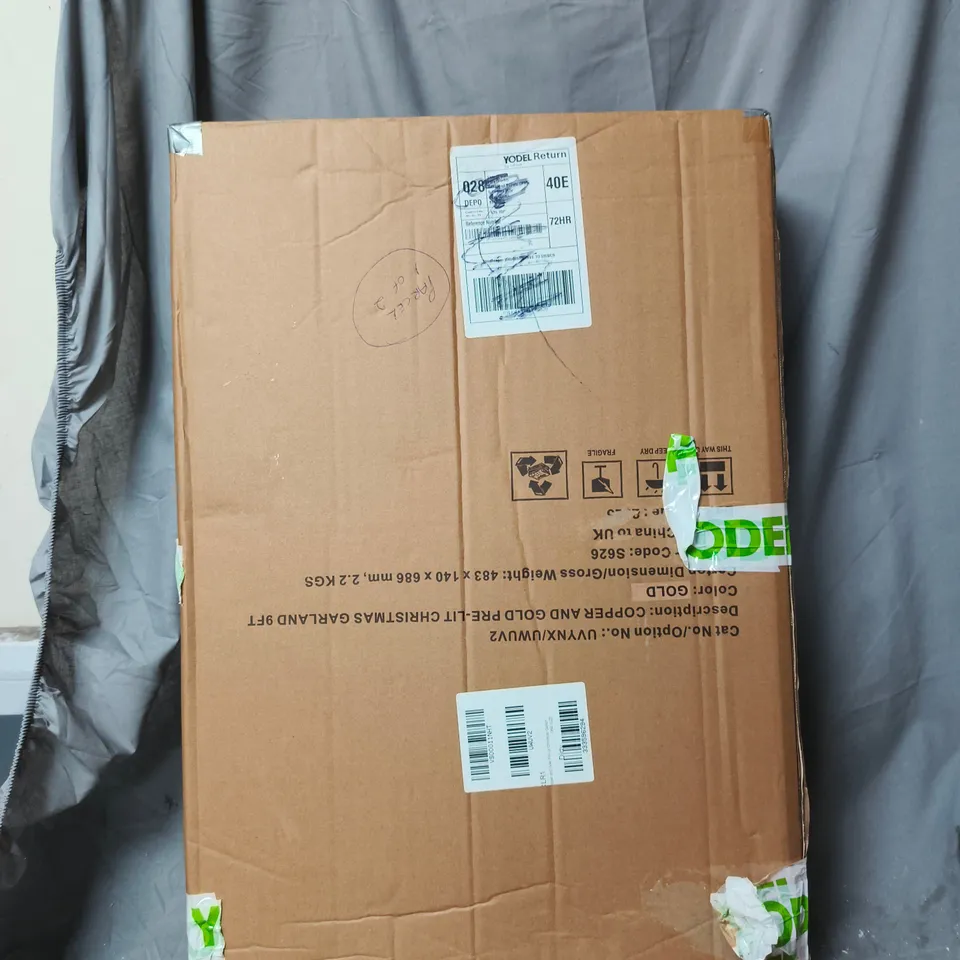 BOXED 9FT COPPER AND GOLD PRE-LIT GARLAND - COLLECTION ONLY