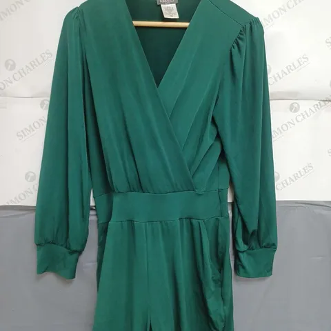 GREEN JUMP SUIT SIZE M