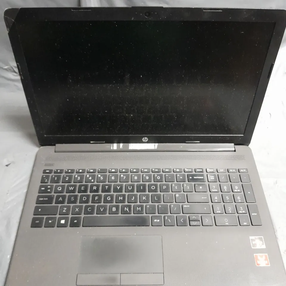 UNBOXED HP 255 G7 AMD RYZEN 3 LAPTOP