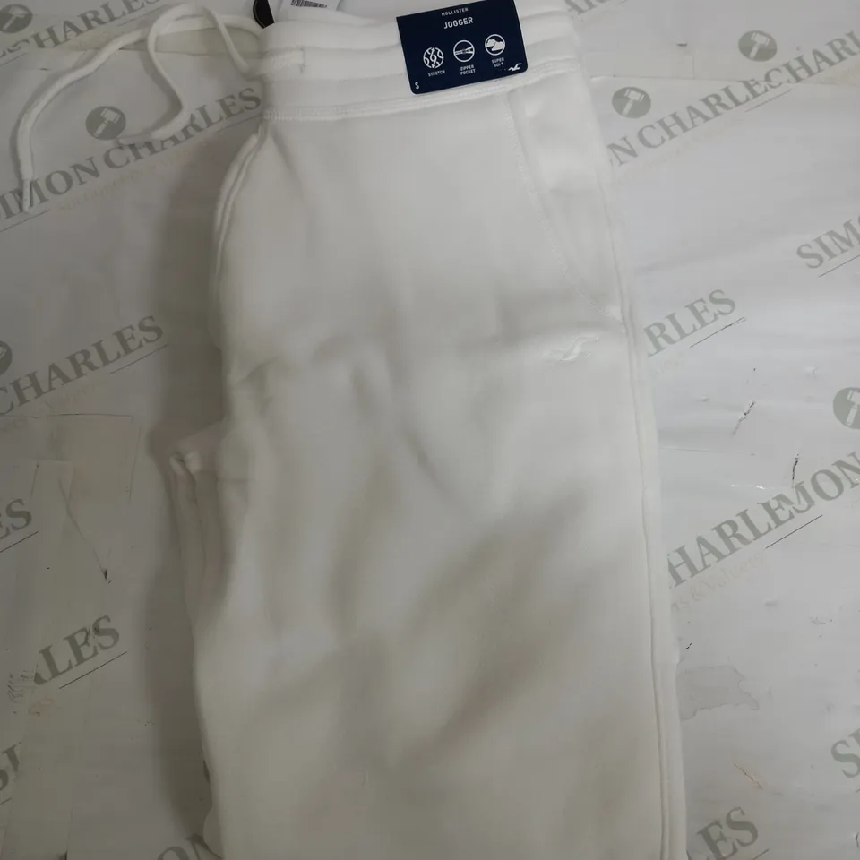 HOLLISTER JOGGER IN WHITE - UK SMALL