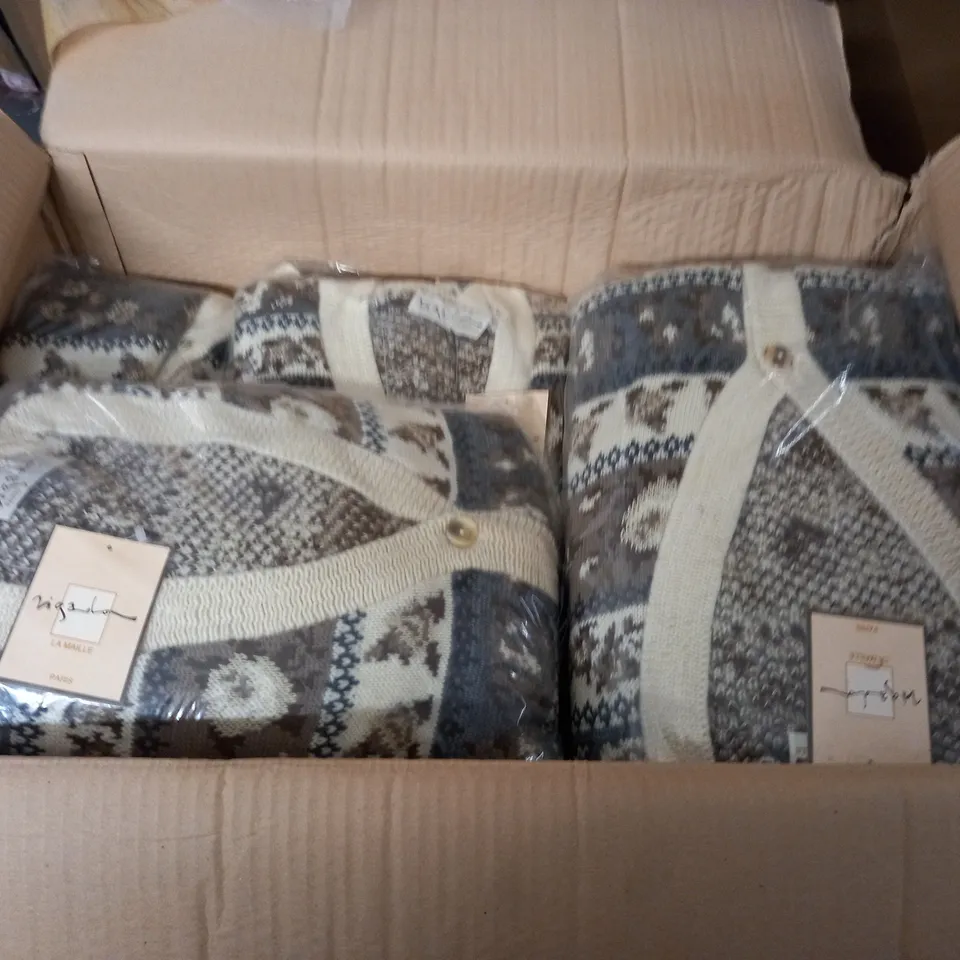 LOT OF APPROXIMATELY 15 LA MEILLE BUTTON CARDIGANS - SIZE UNSPECIFIED