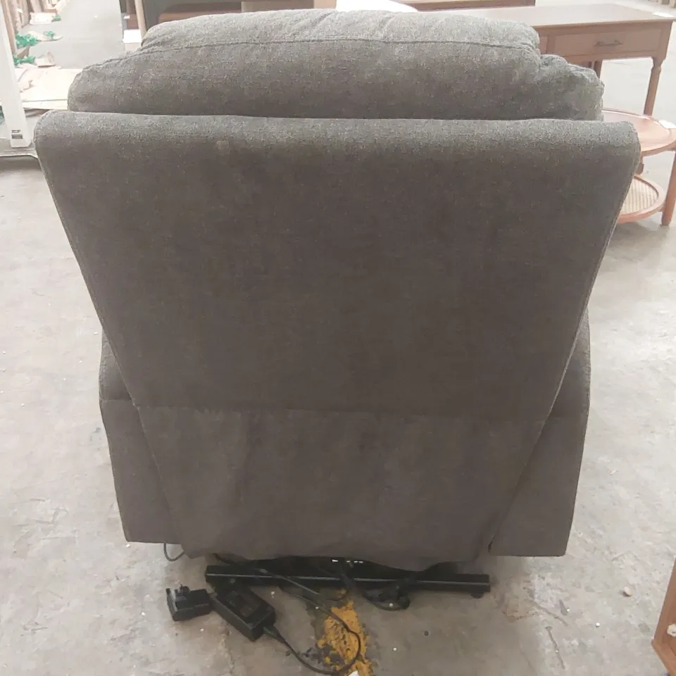 FAHIMUL RECLINING MASSAGE CHAIR UPHOLSTERY MATERIAL: POLYESTER BLEND UPHOLSTERY COLOUR: GREY