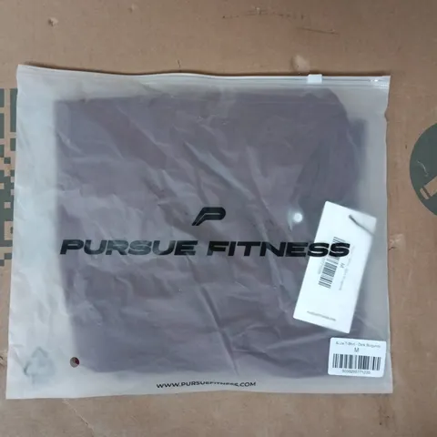 BAGGED PURSUE FITNESS ALLURE T-SHIRT IN BURGUNDY SIZE MEDIUM