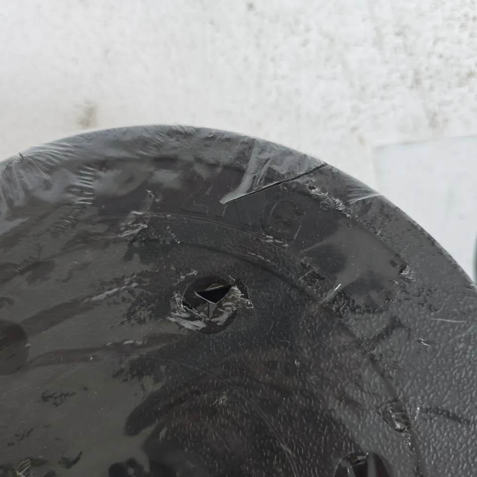 2X 2KG PLATE WEIGHTS 