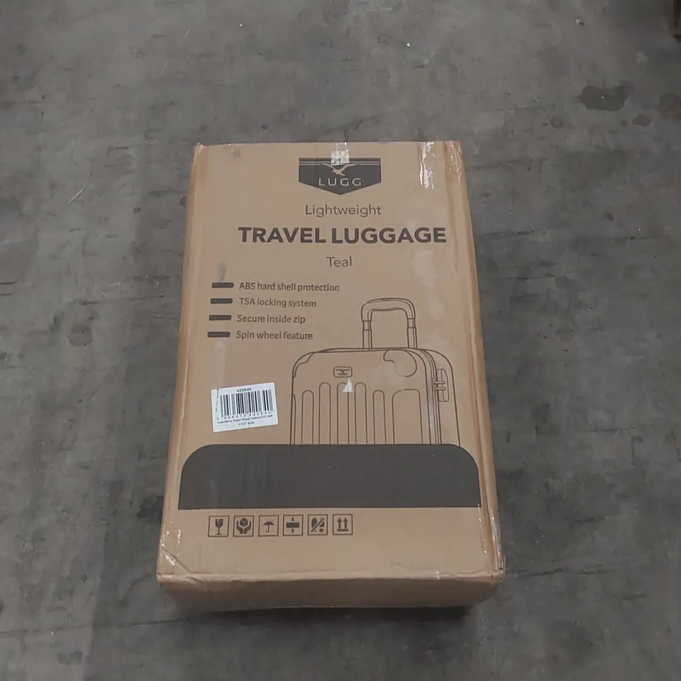 BOXED LUGG LIGHTWEIGHT TRAVEL SUITCASE 