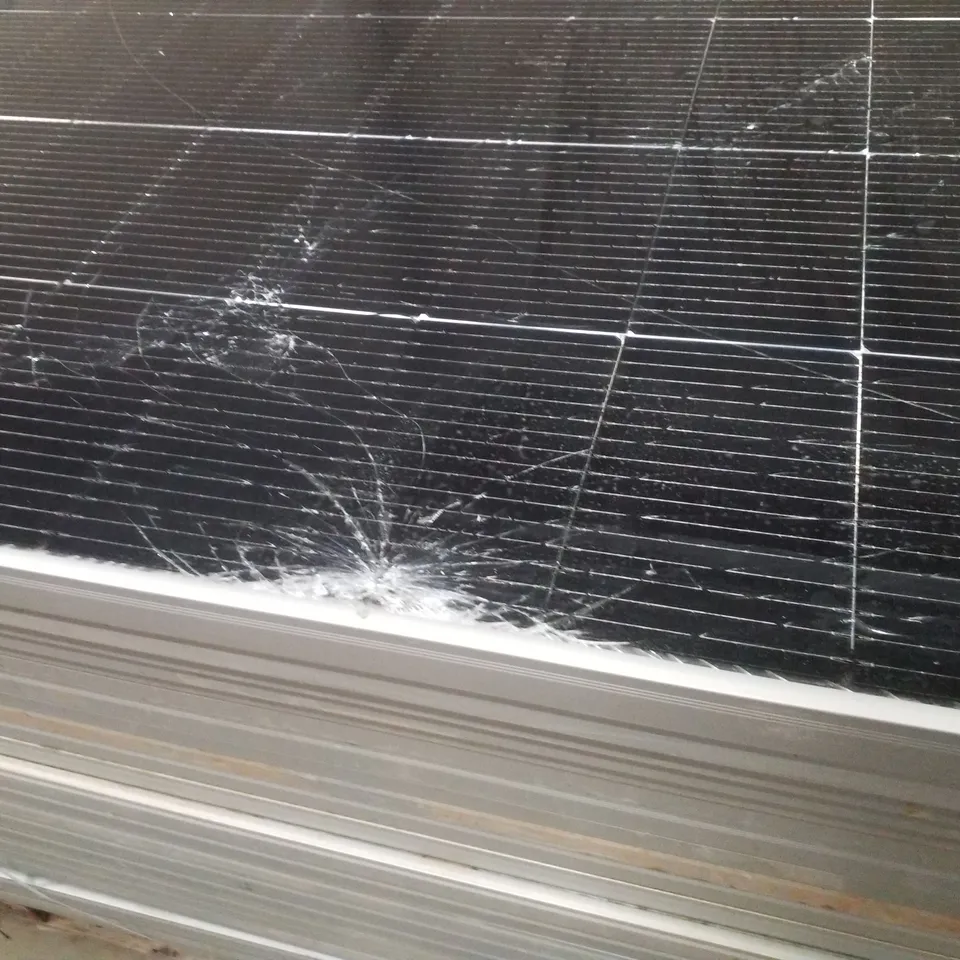 PALLET CONTAINING 30 SOLAR PANELS