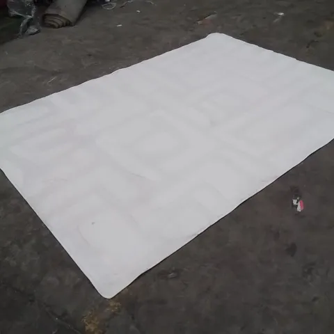 QUALITY DESIGNER AREA RUG - APPROXIMATELY 220X160CM