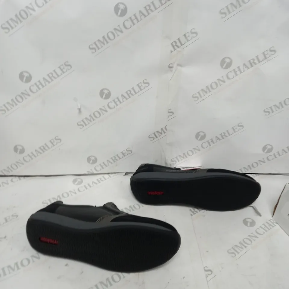 RIEKER TRAINER WITH ZIP BLACK - SIZE 8 - BOXED 