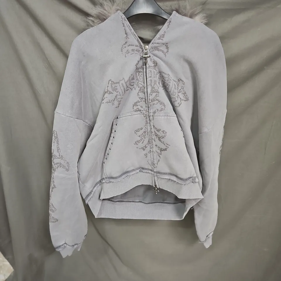 GREY ZIP-UP HOODIE WITH FAUX FUR-TRIMMED HOOD AND EMBROIDERED DETAILING SIZE M