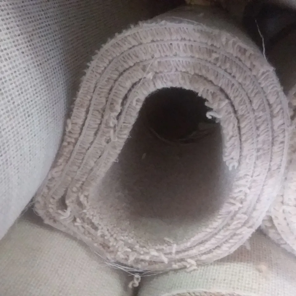 ROLL OF QUALITY LINGDALE ELITE MALHAM CARPET 4×1.82M